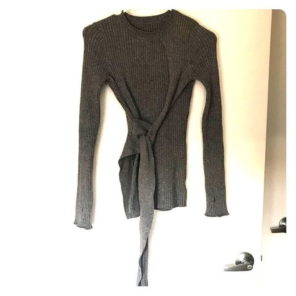 Front tie knit sweater  #4 - Picture 1 of 7